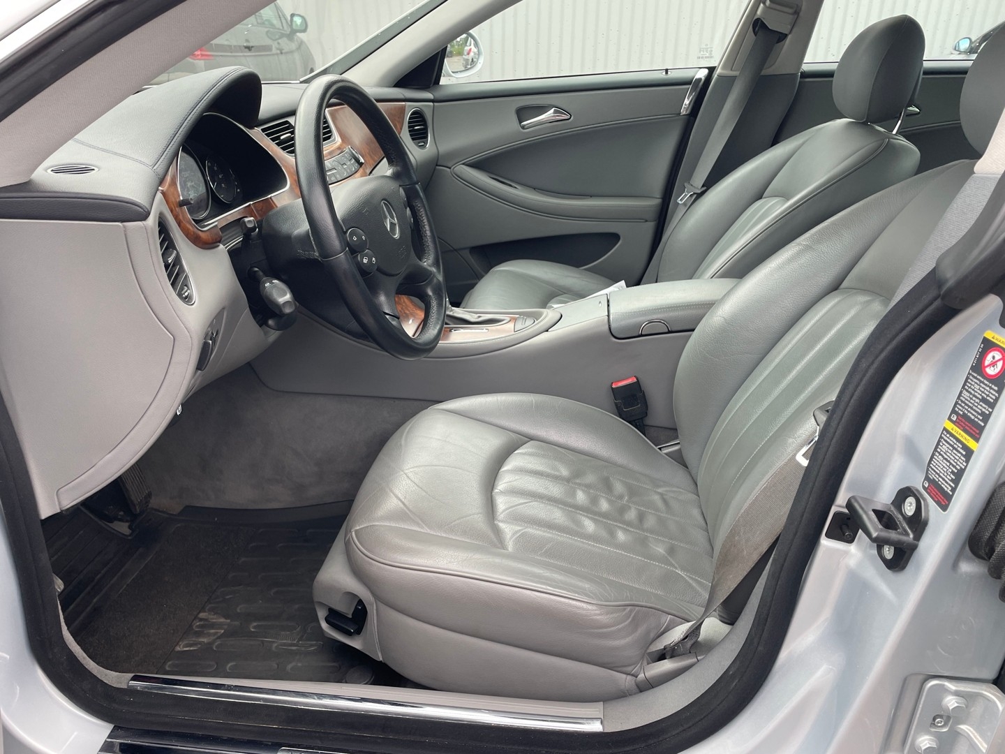 Mercedes-Benz CLS 2005, kuva 6/23