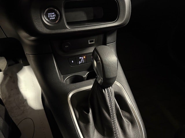 Bild på Citroën C3 SHINE 1.2 PureTech 130hk AUT