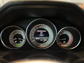 Mercedes-Benz E 220 CDI 4MATIC AMG-Paket SoV/Värmare/Skinn