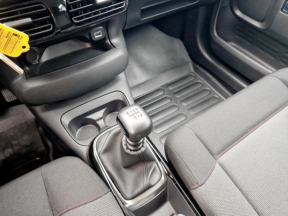 Bild på Citroën C4 Cactus 1.2 PT 100hk KAMREMSBYTT BACKSENSORER FARTHÅLLARE