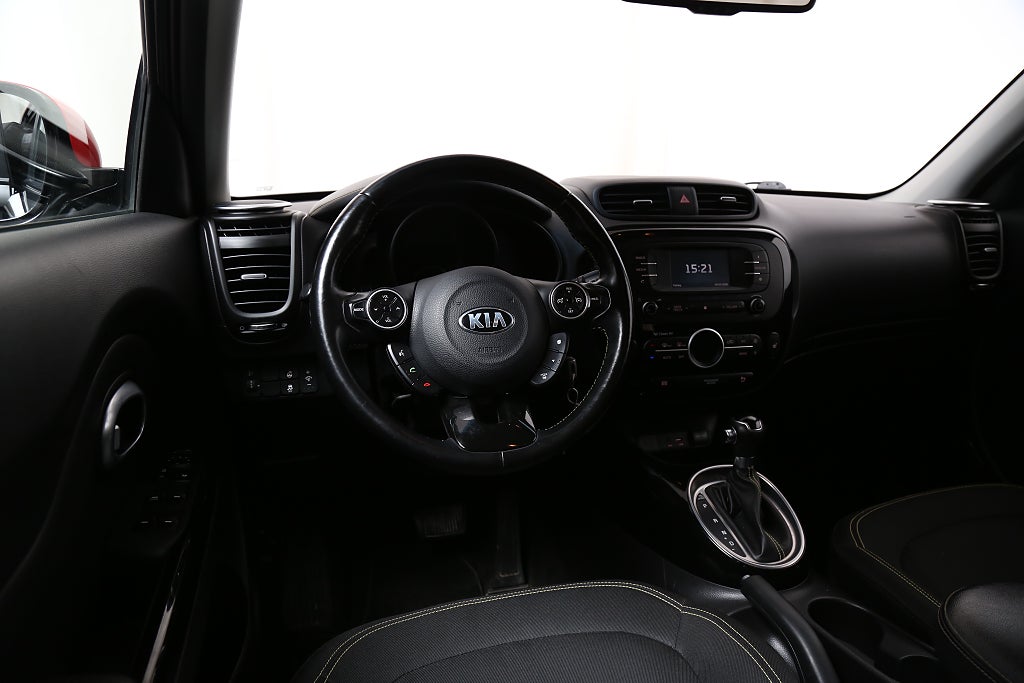 Kia Soul 1,6 CRDi 136hk GLS Aut Kamera Motorv Dragkrok 2016