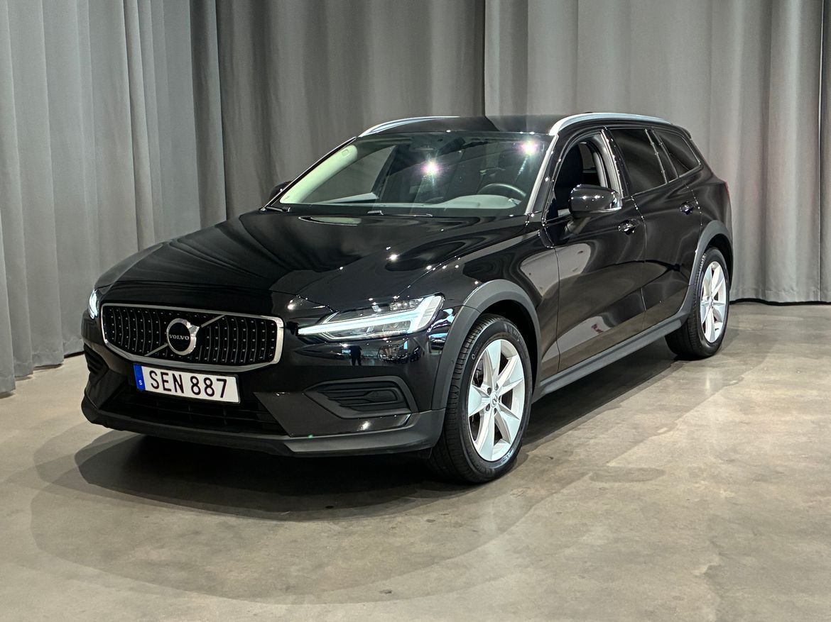 Volvo V60 T6 Core Edition 2023, bild 7/10