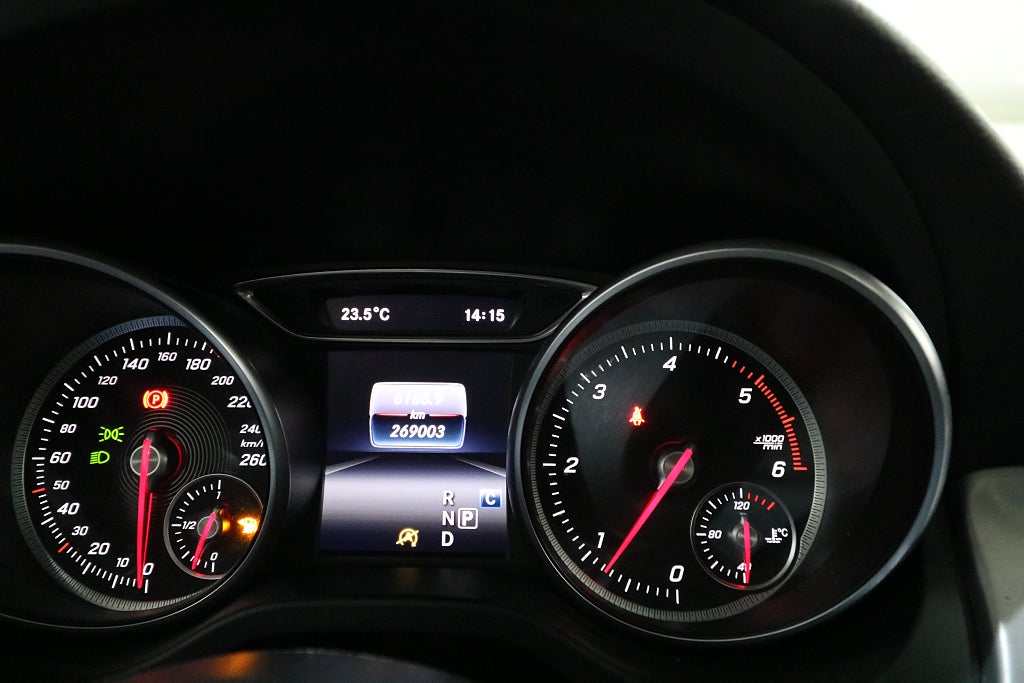 Mercedes-Benz CLA 2016 - miniatyr 9
