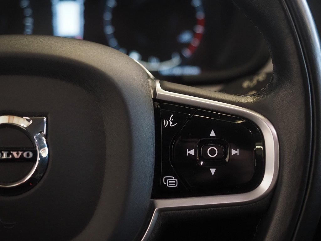 Volvo V90 T4 Geartronic Momentum Drag Kamera Navi Värmare 2019