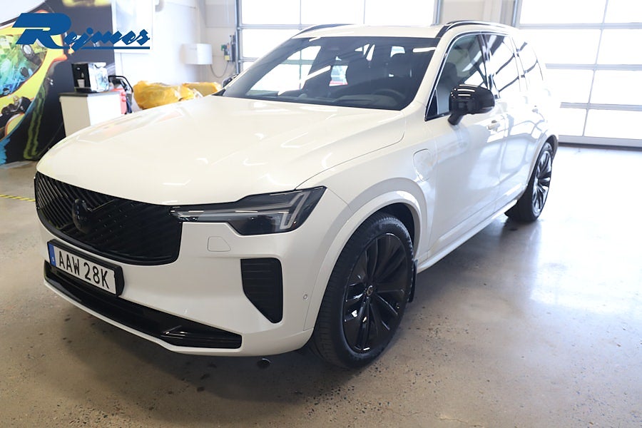Volvo XC90 T8 Ultra Black Edition