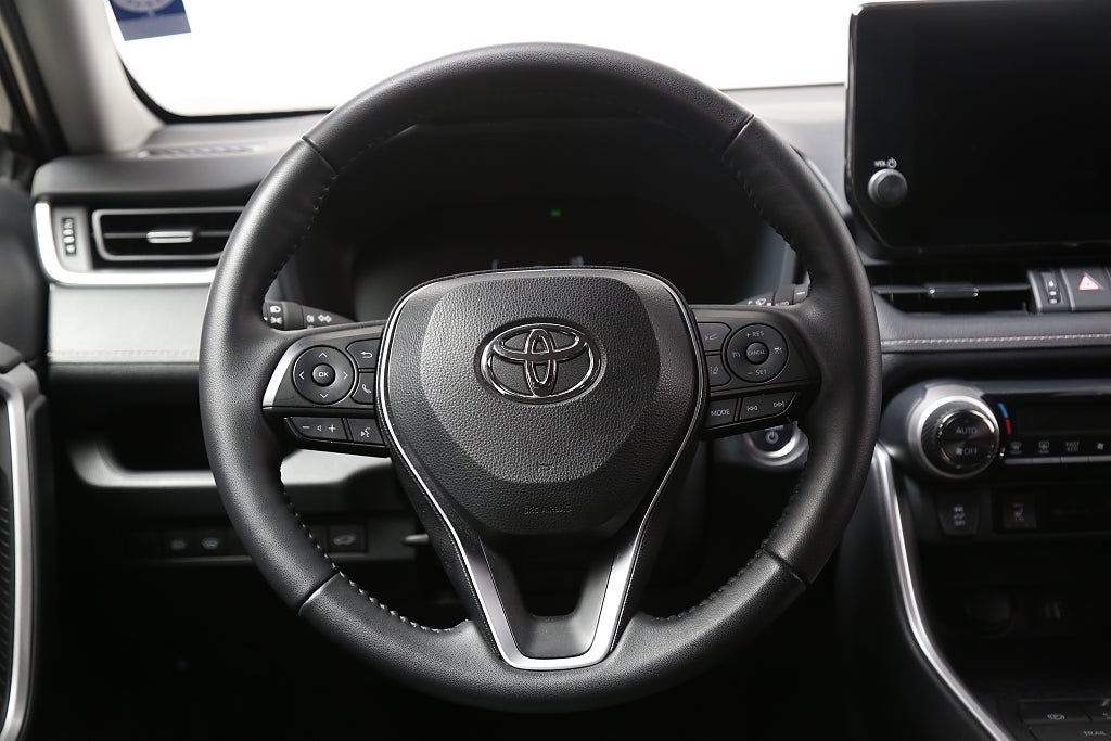 Toyota RAV4 2,5i Hybrid 222hk AWD-i E-CVT Executive Aut Leasbar 2025