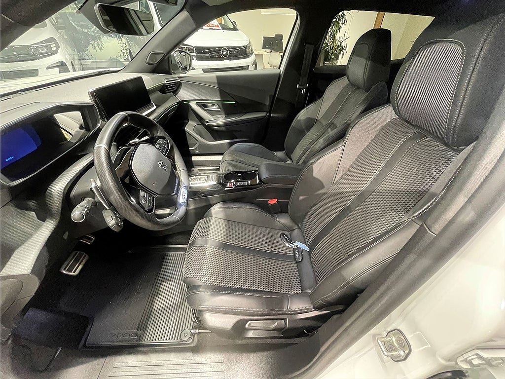 Bild på Peugeot 2008 GT 1.2 PT 130hk Aut - CARPLAY, B-KAMERA