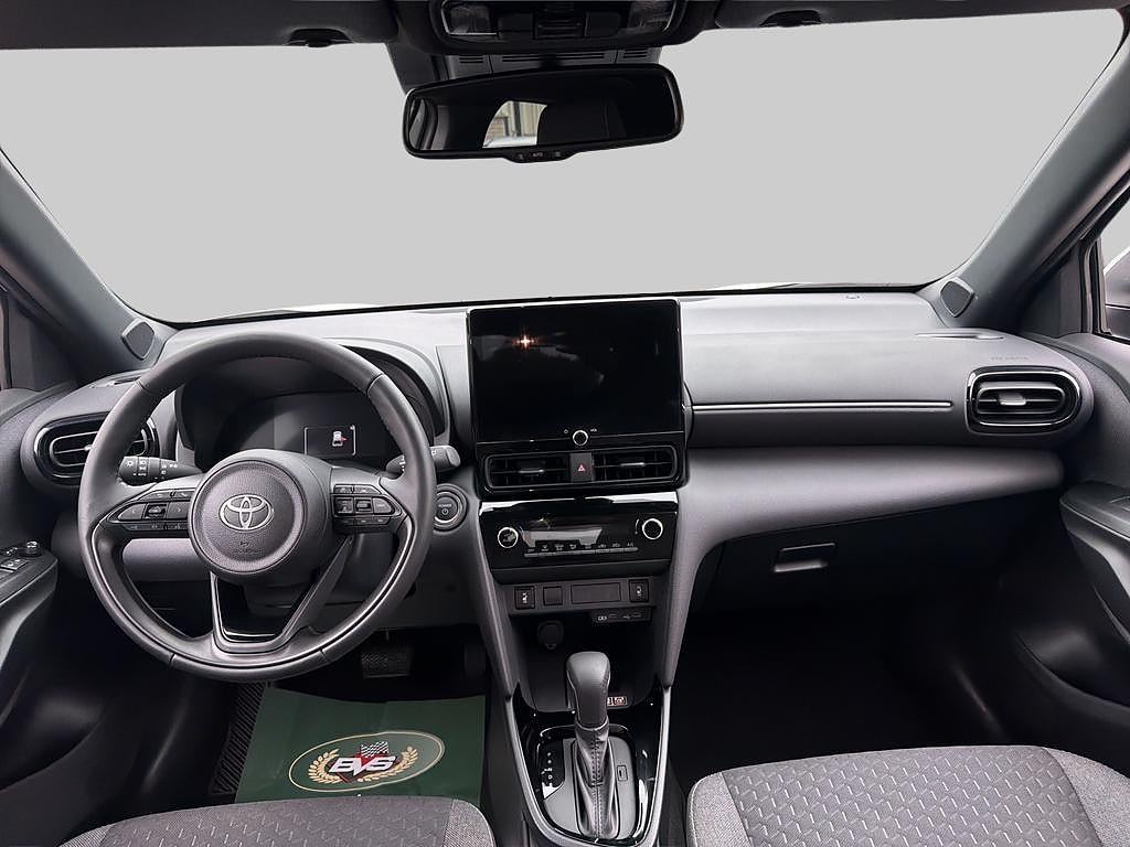 Toyota Yaris Cross 2025 - miniatyr 8