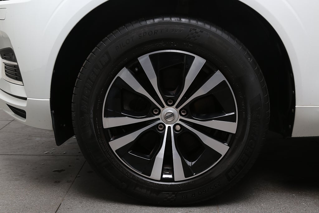 Volvo XC60 Recharge T6 AWD Inscription Expr Aut Pano Kamera Drag 2021
