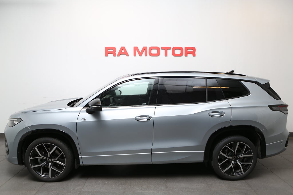 Volkswagen Tayron 2,0 TDI 4M R-Line 7-Sits Värme Drag VAT 2025