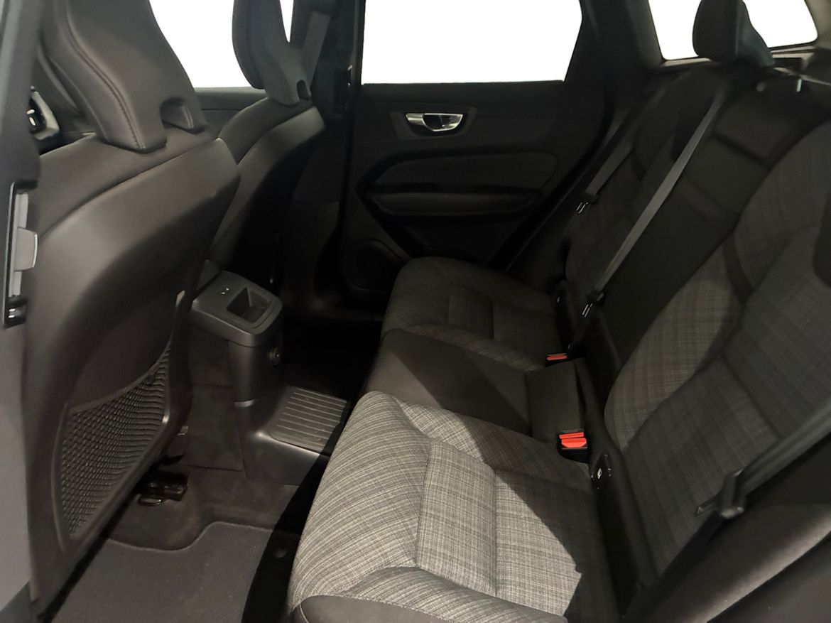 Volvo XC60 Recharge T6 Core Edition 2023, bild 7/10
