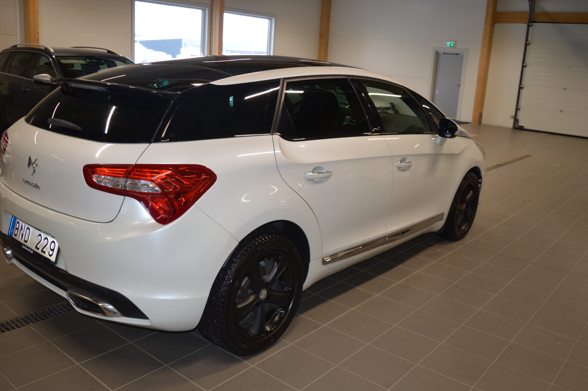 Citroen DS5 1.6 THP Euro 5 2013, photo 5/49