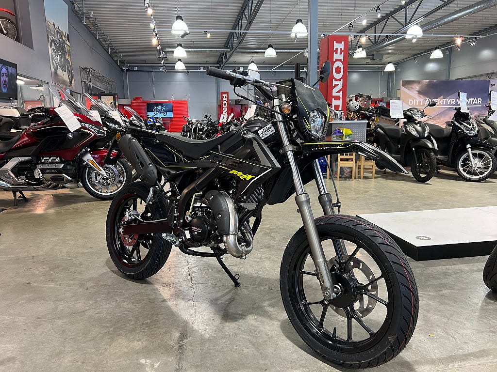 Rieju MRT 50 SM Black Edition 2024 