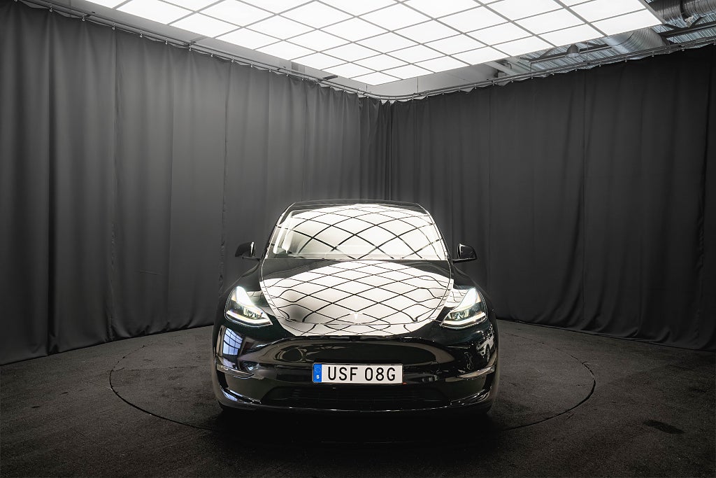 Tesla Model Y Long Range AWD DRAG PANO LÄDER 1-ÄGARE MOMS