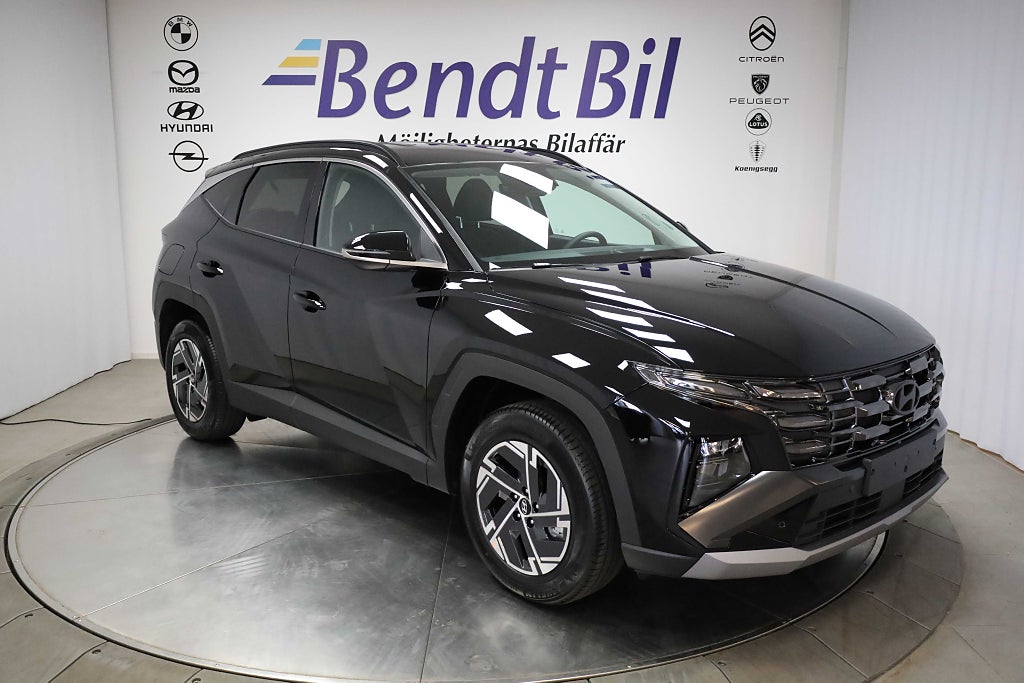 Hyundai Tucson PHEV 4WD Essential | Lagerbil|Adaptiv farth.|Rattvärme|