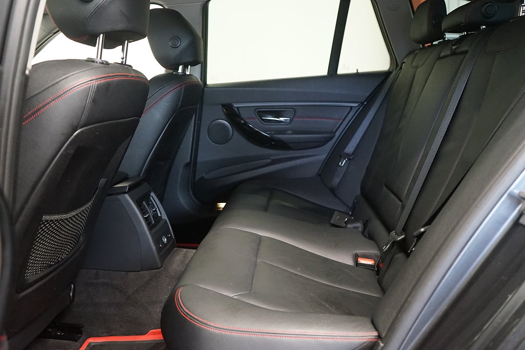BMW 320D xDrive Touring Sportline Automat 184hk