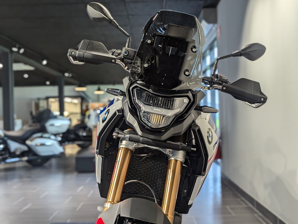 BMW F900GS /DEMO-Kampanj/SPARA: 30.095kr!/Ca 100 mil