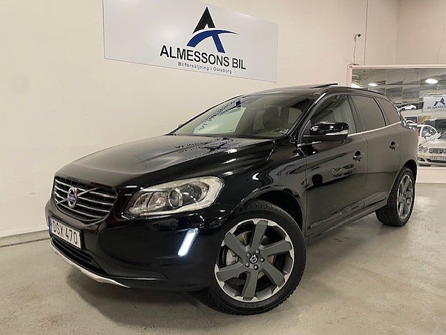 Volvo XC60 D4 Momentum Panorama Drag Navi 