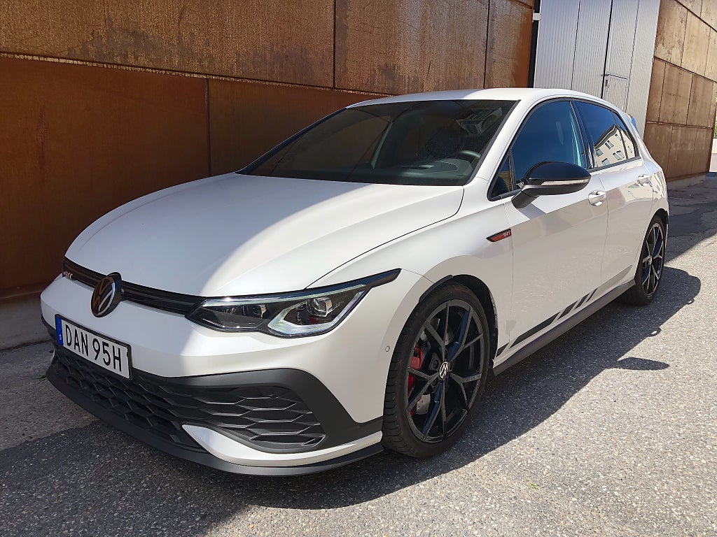 Volkswagen Golf GTI Clubsport 300hk DCC HK Ljud Head Up IQ 
