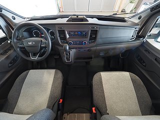 Husbil-halvintegrerad Ci Elliot 84 XT 9 av 21