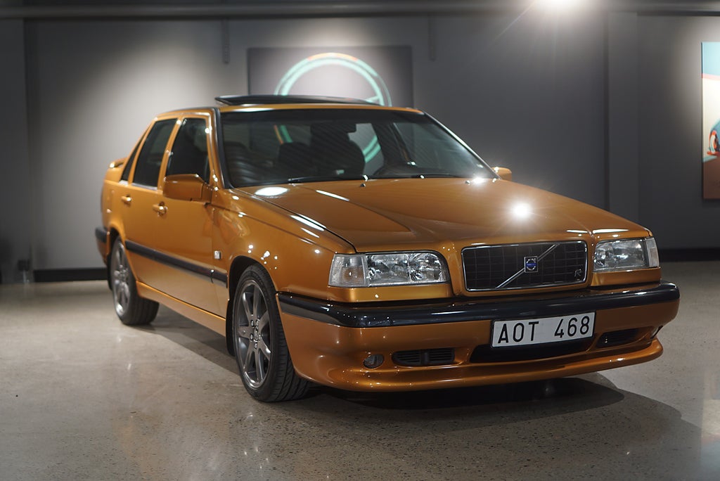 Volvo 850 800-serien R 250Hk Sv-såld 8766 mil Utställningsskick