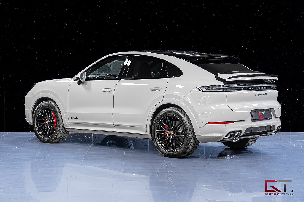 Porsche Cayenne GTS Coupé MOMS Sp-Design 21" PassDisplay Dragkrok Pano