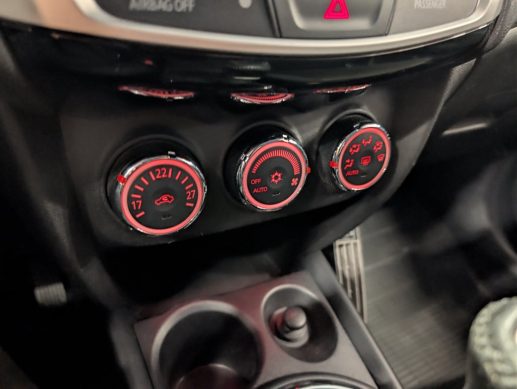 Mitsubishi ASX 1.8 Di-D ClearTec Comfort Drag/M-värm/V-hjul thumbnail