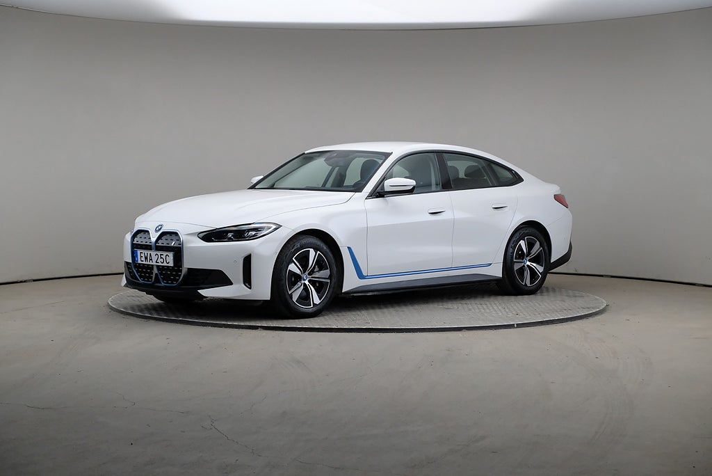 BMW i4 eDrive40 Gran Coupe 340hk Drag