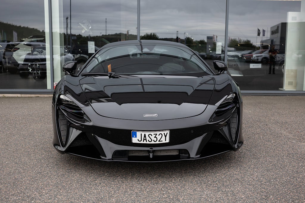 McLaren Artura / 320 mil / Technology Pack / Svensksåld 1 brukare /