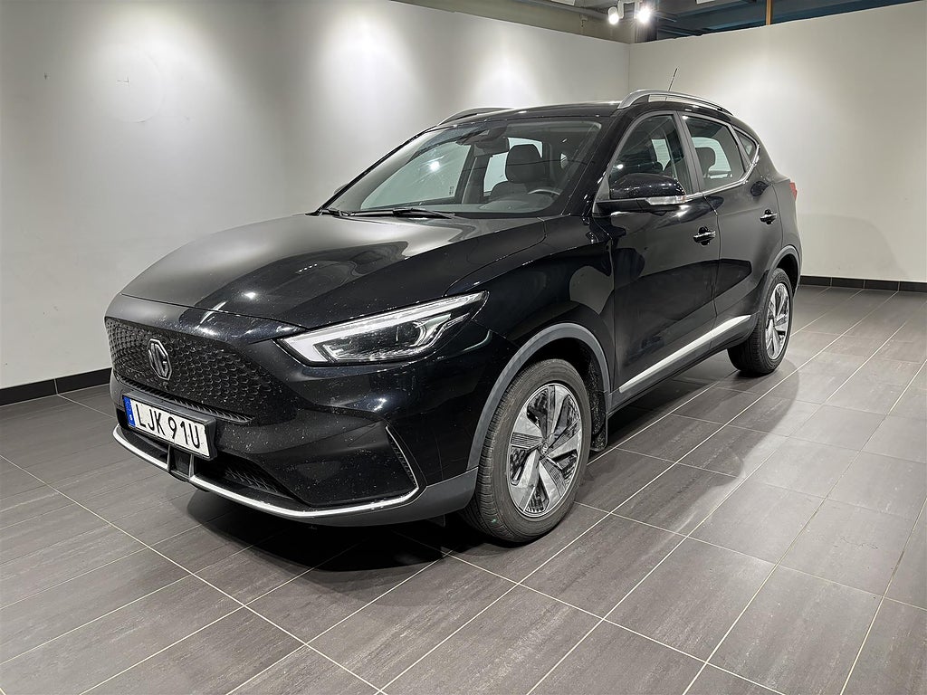 MG ZS Long Range Luxury 360° Läder Apple CarPlay | Ränta 1,99%