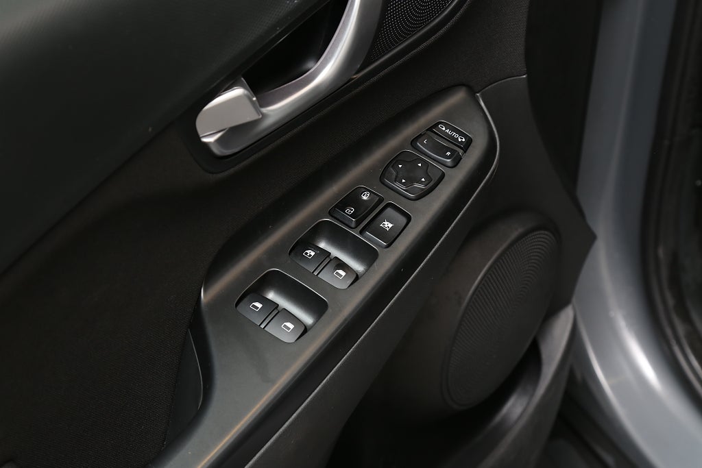 Hyundai Kona 1,0 T-GDi 120hk 7DCT Essential CarPlay Kamera Leasbar