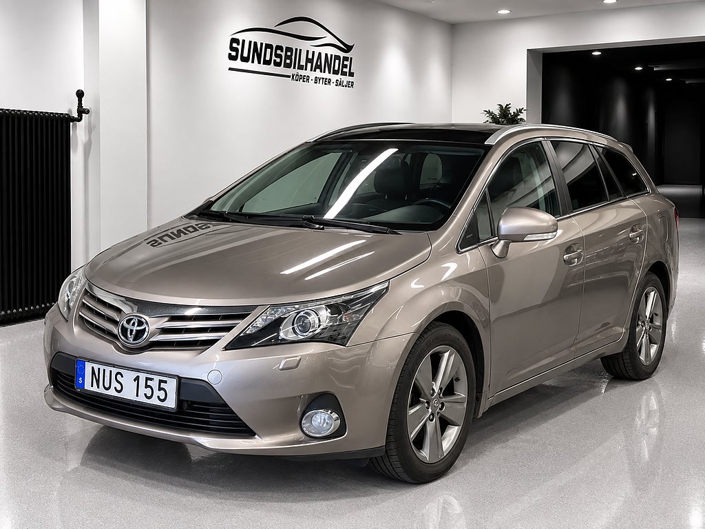 Toyota Avensis Kombi 2.0 Multidrive S Edition 50 152hk Panorama
