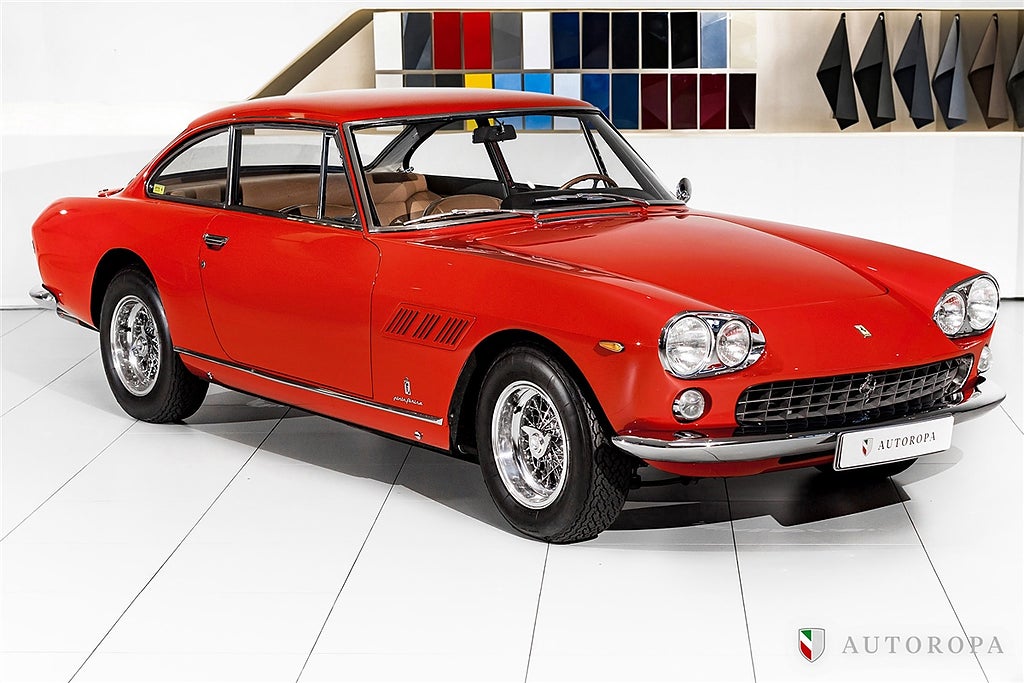 Ferrari 330 GT 2+2