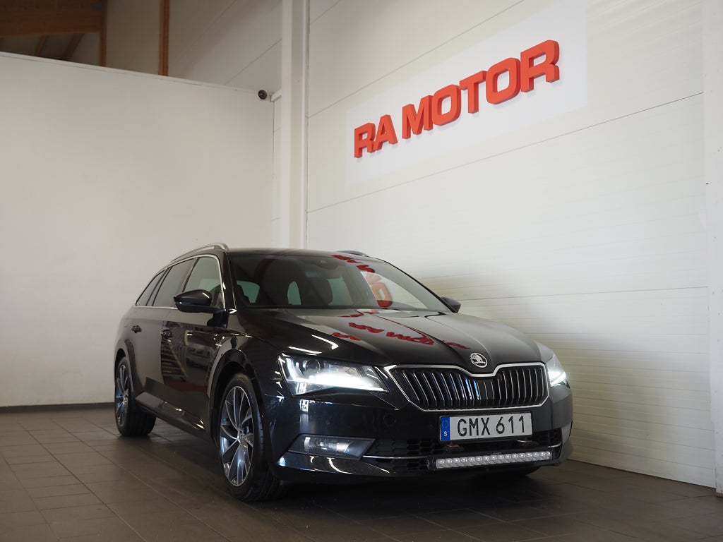 Skoda Superb Kombi 2.0 TSI 4x4 280hk L&K Navi B-Kam Skinn 2018