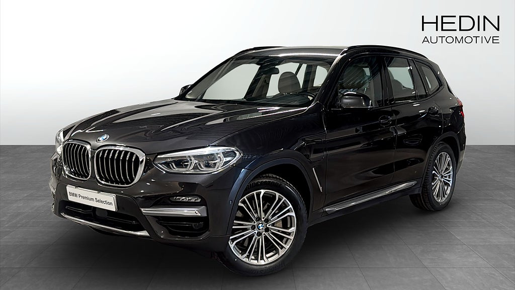 BMW X3 xDrive 30e / Luxury Line / HuD / Drag /