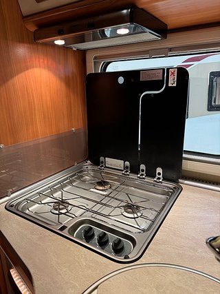 Husbil-integrerad Hymer B588 Bianco Line 150HK Aut 9 av 20