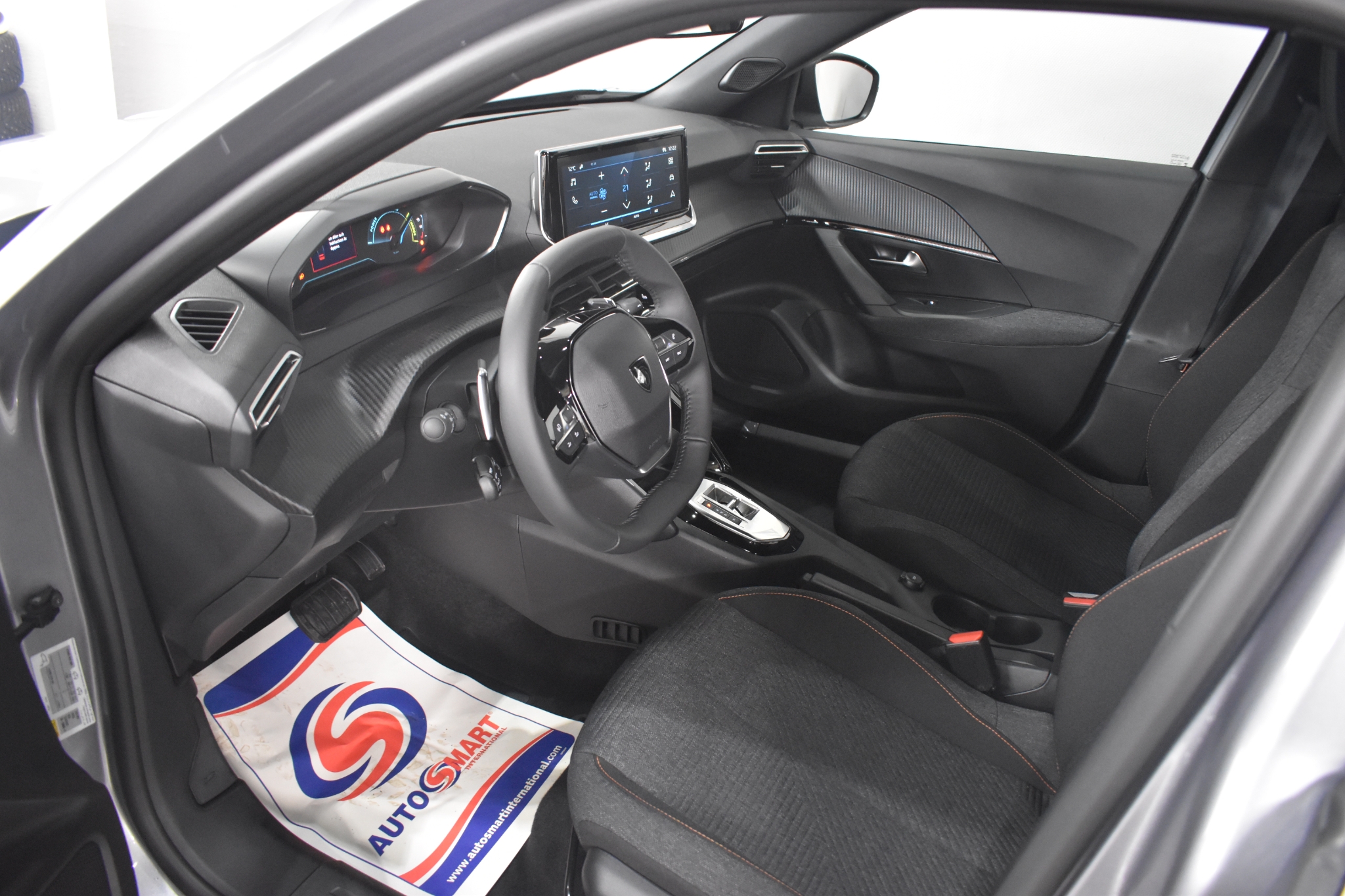 Peugeot 2008 HYBRID 145hk AUT 2026, bild 5/10