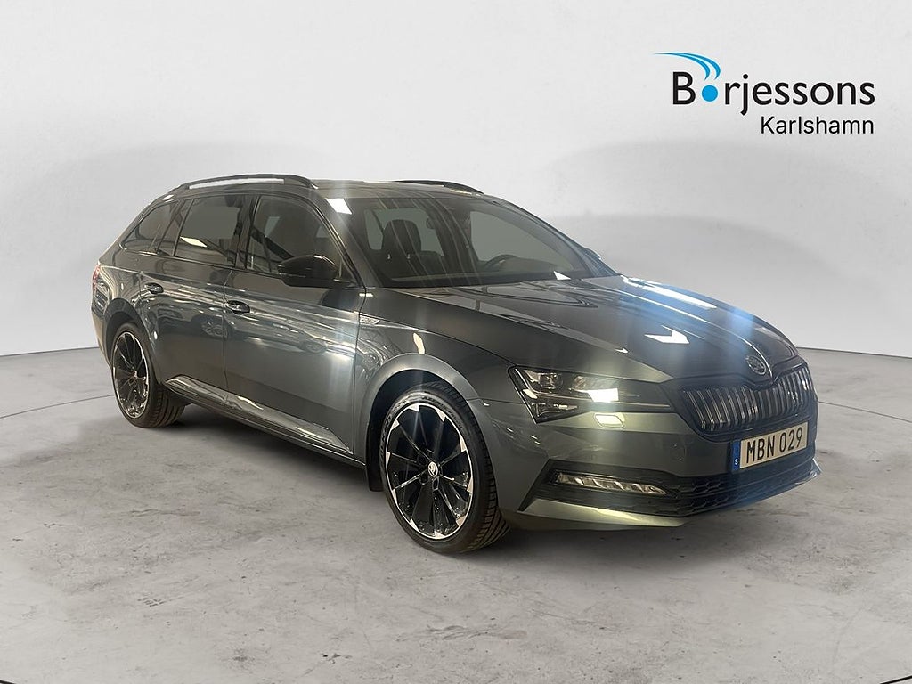 Skoda Superb iV Kombi SPORTLINE 1,4 TSI 218 HK 6 V
