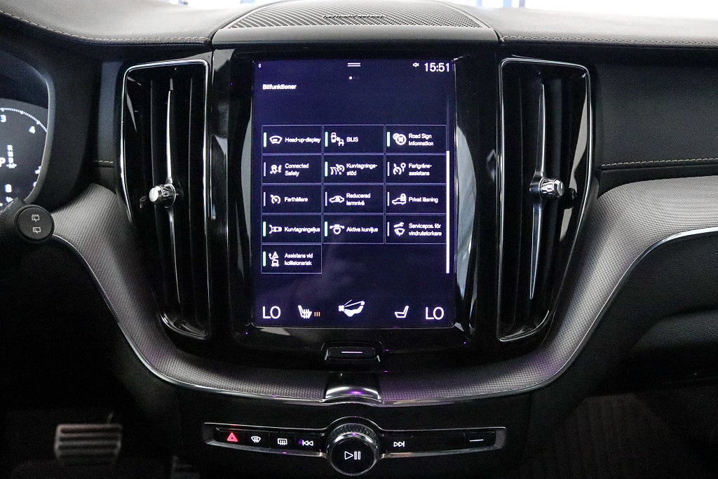 Volvo XC60 B5 AWD R-Design H/K Panorama HuD 360° Dragkrok VOC