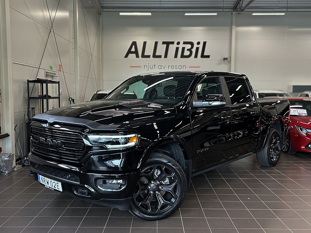 RAM 1500 5.7 HEMI 4x4 LIMITED NIGHT PANO/HUD/NAVI/H-K/LÅG SKATT!