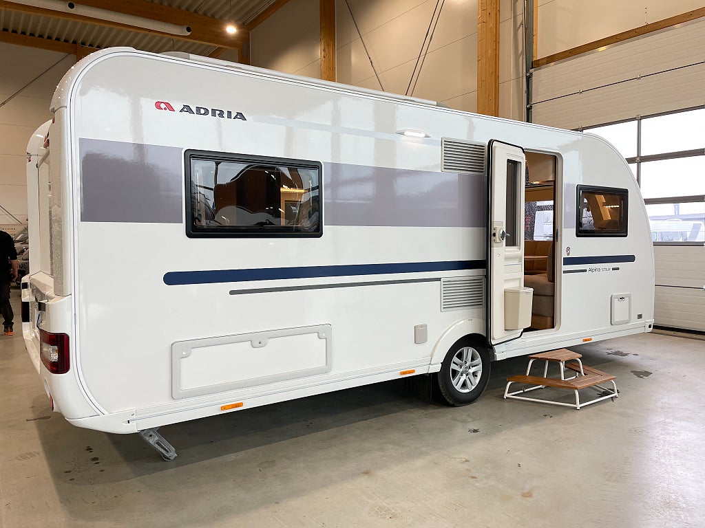 Adria Alpina 573 UP / ALDE / Ugn / Panorama / 1779kr/mån / Cityvatten  - Adria