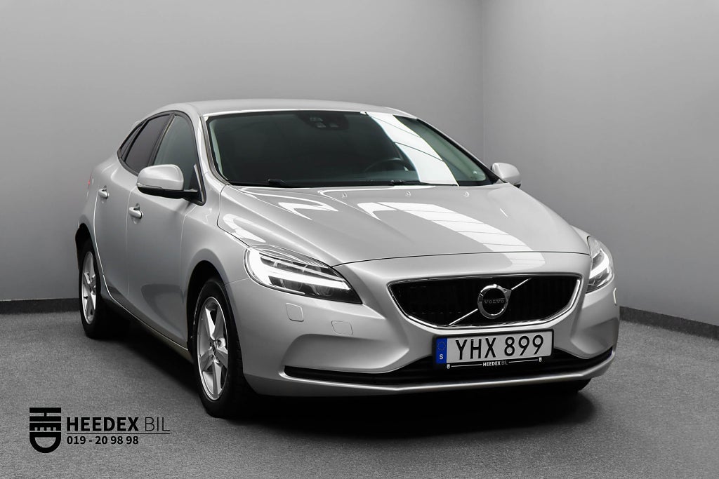 Volvo V40 D3 150hk Business Advanced Drag BLIS Navi Radar Kamera