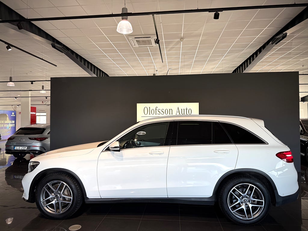 Mercedes-Benz GLC 220 d 4MATIC AMG Värmare Glastak Burmester - bild 3