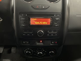 Dacia Duster 1.5 dCi 4x4 Kiruna-körd/Kamrem bytt/Drag/M-värm/S&V-Däck