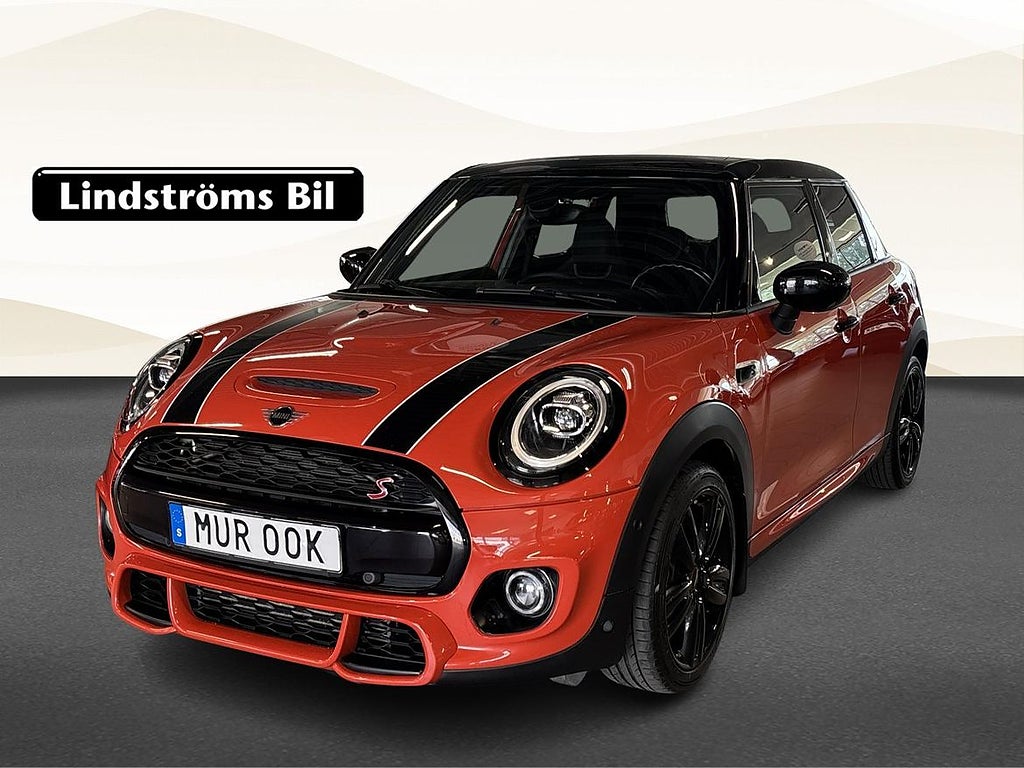 MINI Cooper S 2.0 DCT JohnCooper Works Sommar/Vinterhjul