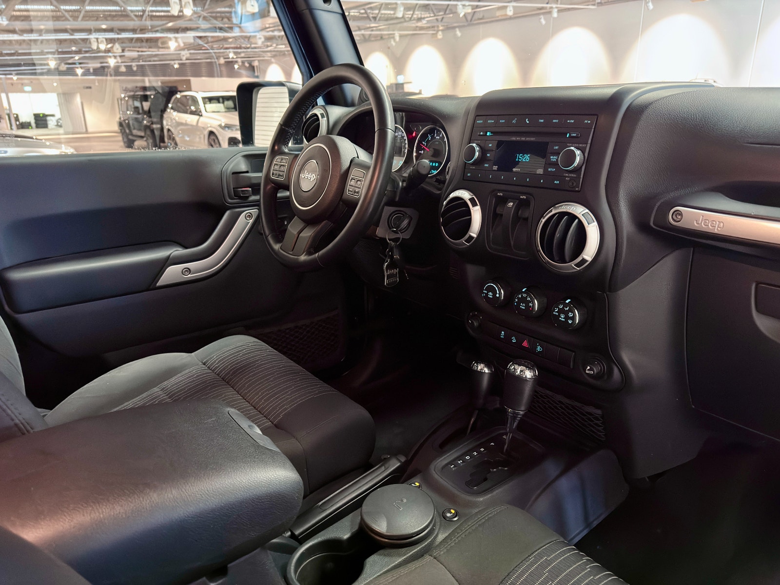 Jeep Wrangler 3.8 V6 4WD 199hk Sahara | Drag | 2 brukare 2011 - miniatyr 12