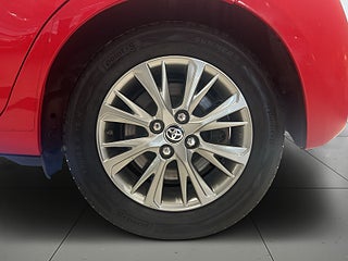 Toyota Yaris Hybrid e-CVT Active Euro 6 – bild 14