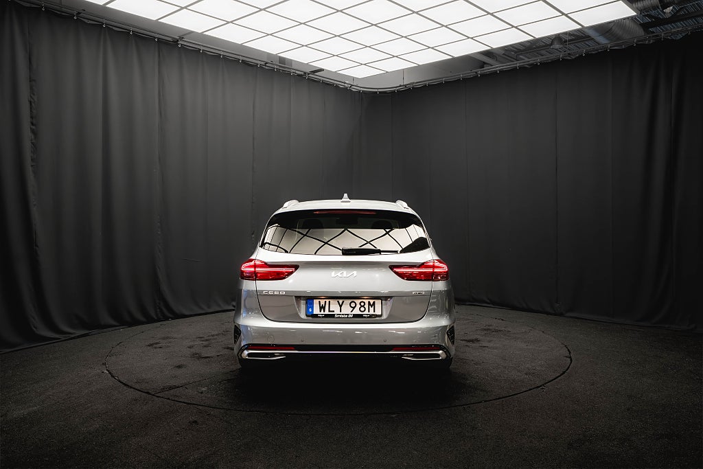 Kia Ceed Plug-in Advance DRAG KAMERA M&K-VÄRM ADAPTIV-FART MOMS