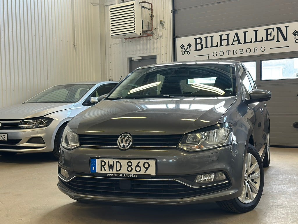 Volkswagen Polo 5-dörrar 1.2TSI(90hk)Bluetooth/360kr Årsskatt/V-Hjul