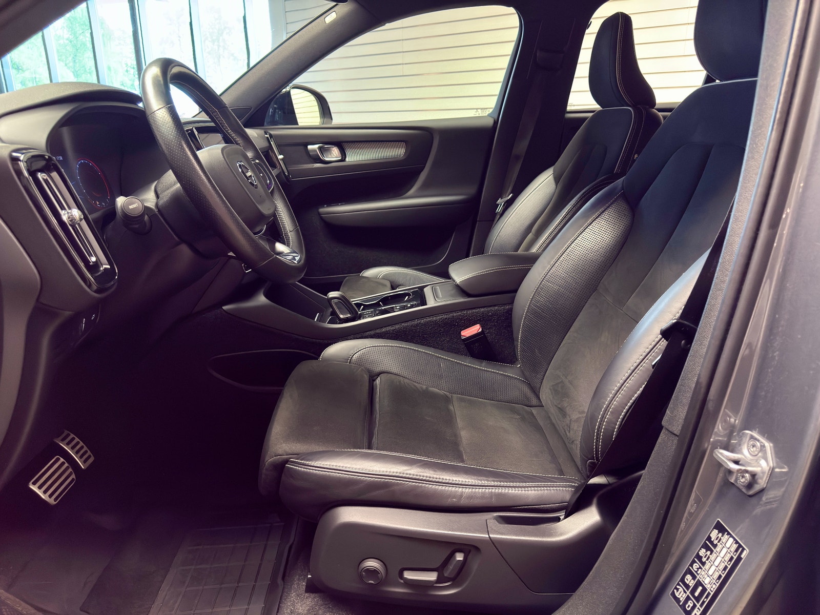 Volvo XC40 T5 AWD R-Design 247hk | Drag | Panorama 2018 - miniatyr 13